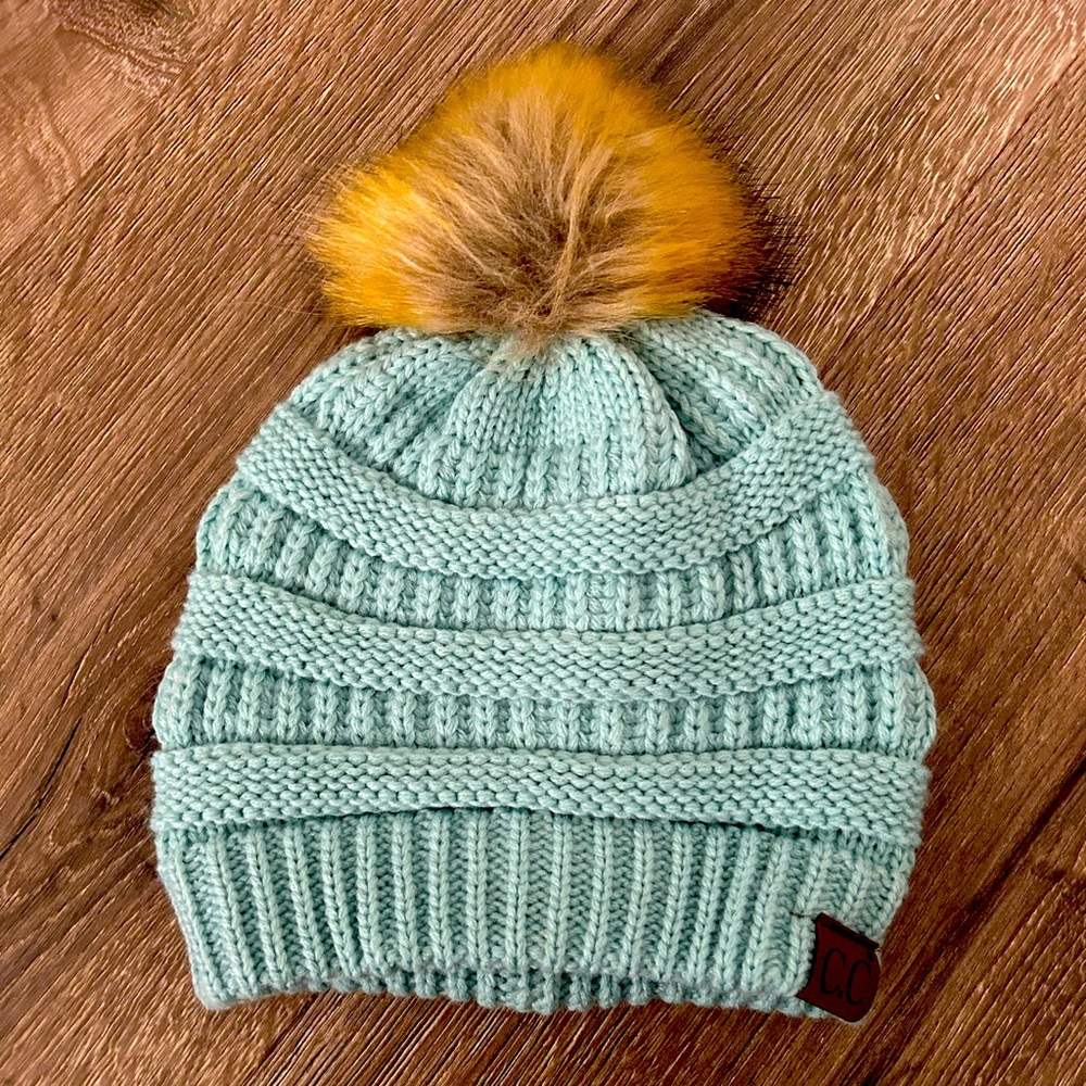 C.C. Blue knit fur pom pom beanie